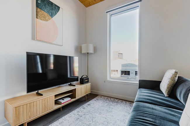 Photo - 154 Broadway Unidad FL2-ID1107