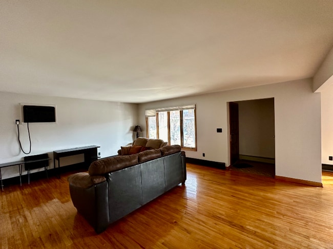 Photo - 233 8th St Unit 2nd Floor