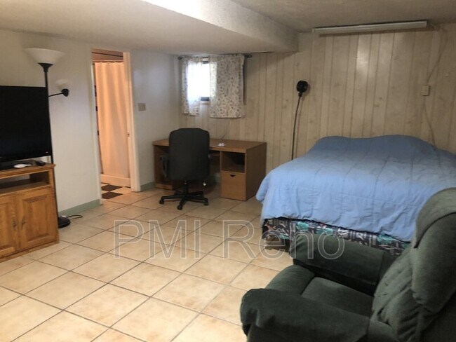 Photo - 80 Brownstone Dr