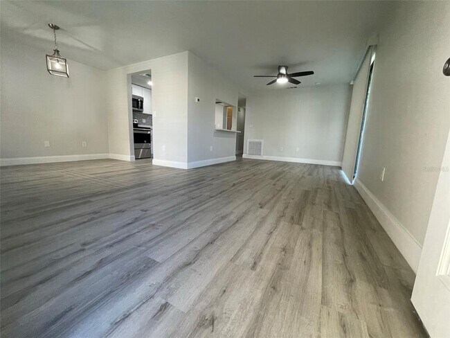 Photo - 139 Hunter Lake Dr Unidad B