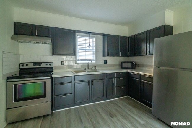 Photo - 323 S Columbia St