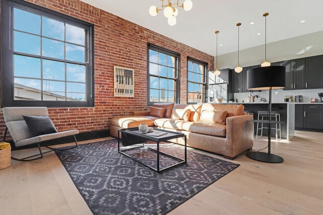 Photo - 1148 S Peters St Unidad SI ID1499075P