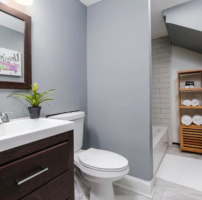 Photo - 614 S Luzerne Ave