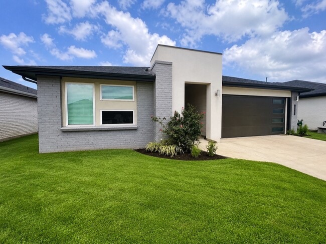 Building Photo - 28926 Yukon River Ct
