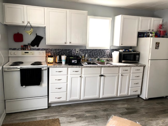 Photo - 103 Kneale Ave S