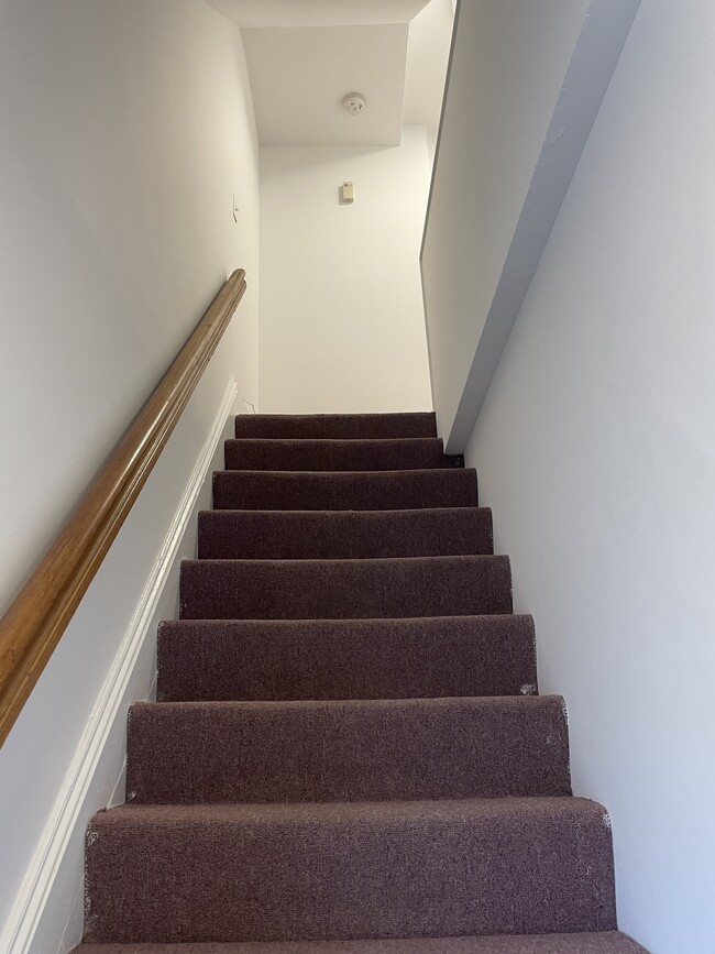 Photo - 125 Tunxis Hill Rd Unit #2