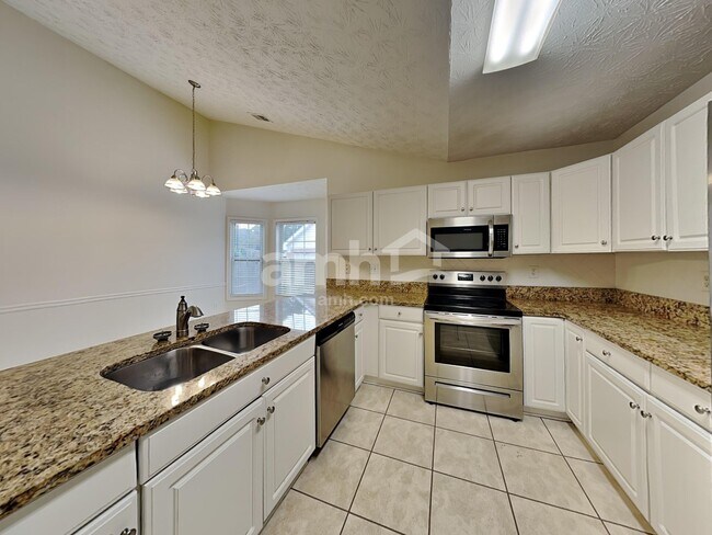 Photo - 18 Ludwick Ln