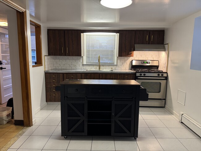 Building Photo - 97 Crotona Ave Unit 3