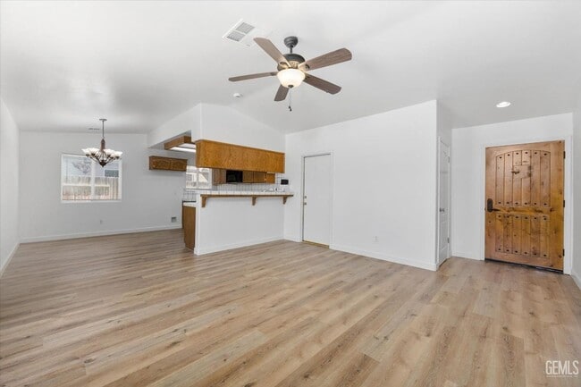 Photo - Cute Northwest Bakersfield Home for Rent