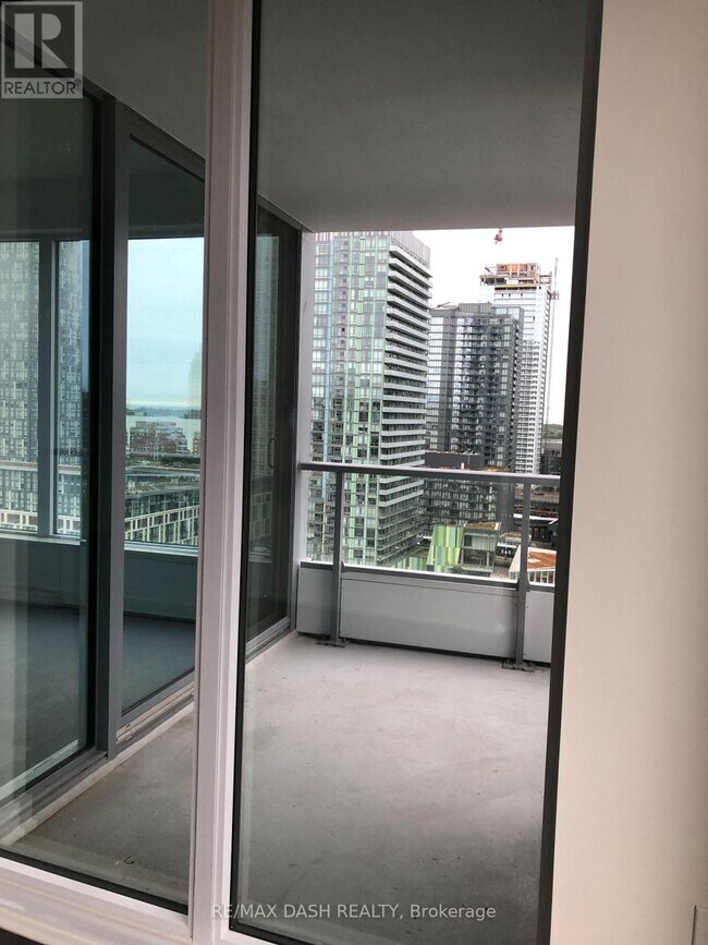 Photo - 27 Bathurst St Unit 1504W