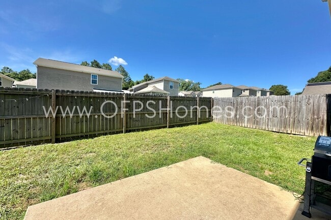 Photo - 454 Eisenhower Dr