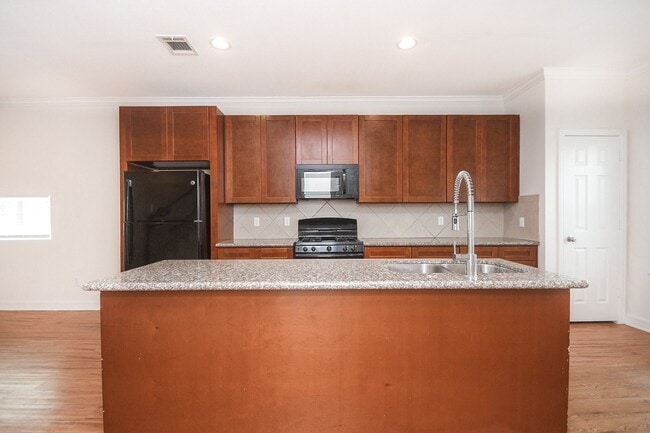 Photo - 2407 Ferguson Way Unit 1