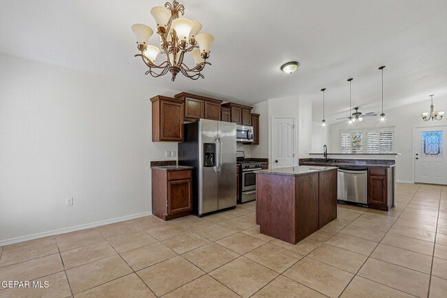 Photo - 14350 S Cave Ave