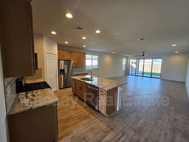 Photo - 1260 Treasure Trl