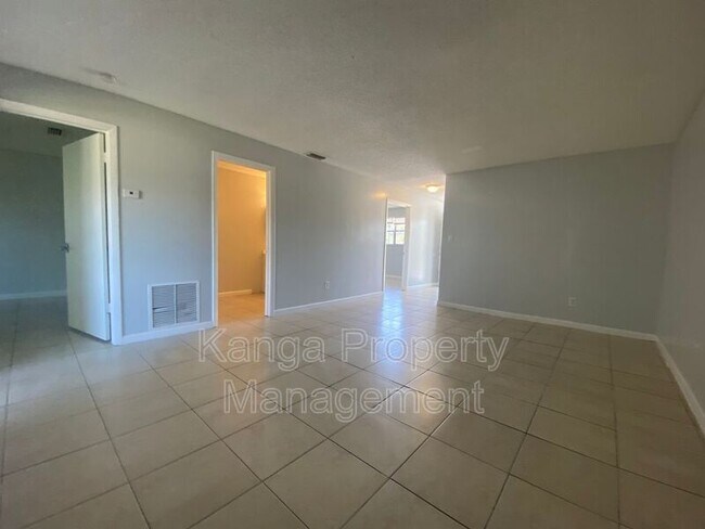 Photo - 3206 Louisiana Ave Unidad 6