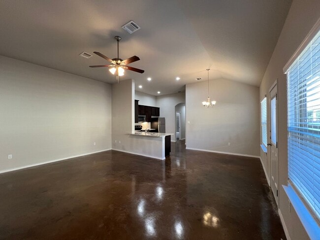 Photo - Luxury 3/2 Duplex in Seguin, Texas