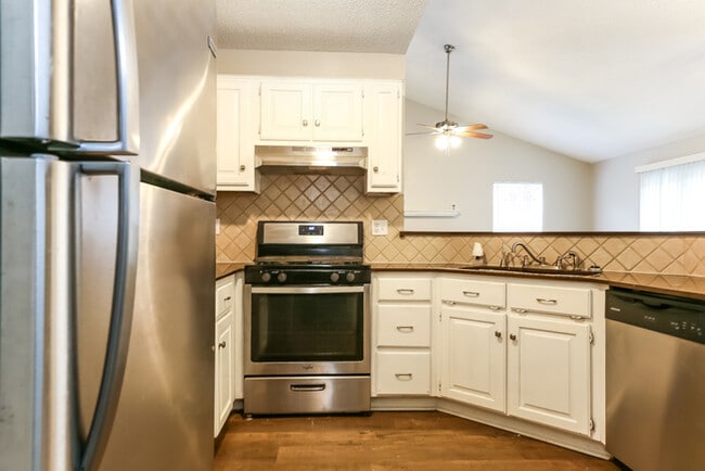 Photo - 31 Hickory Ridge