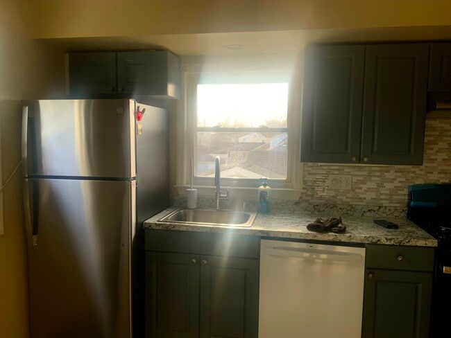 Photo - 726 Golden Ave Unidad 2