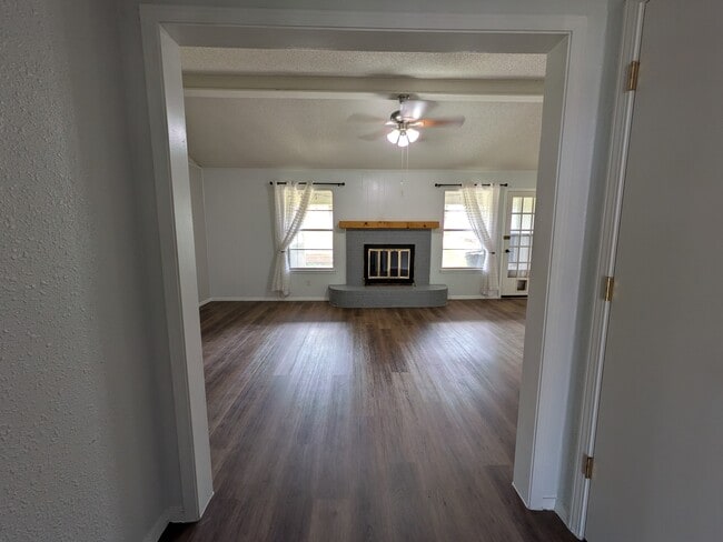 Photo - 2305 Stockbridge Ct