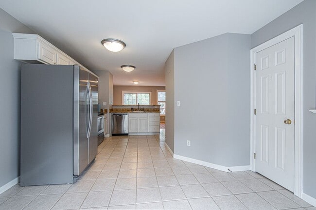 Photo - 157 Leeder Hill Dr