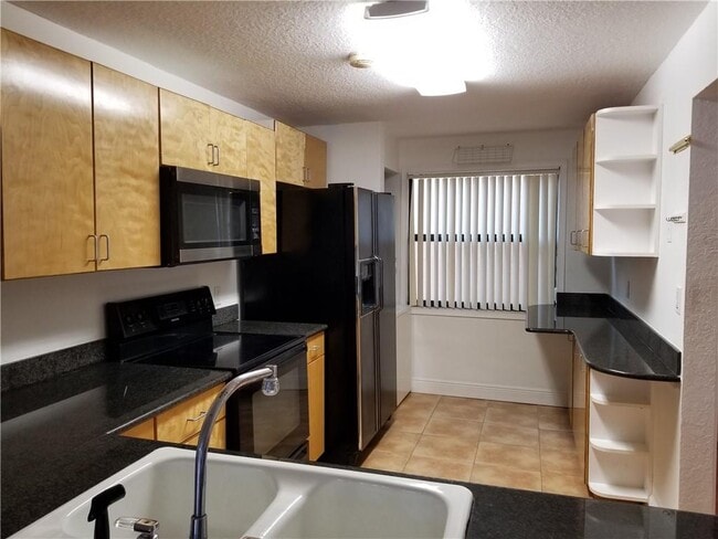 Photo - 430 Commodore Dr Unit 210