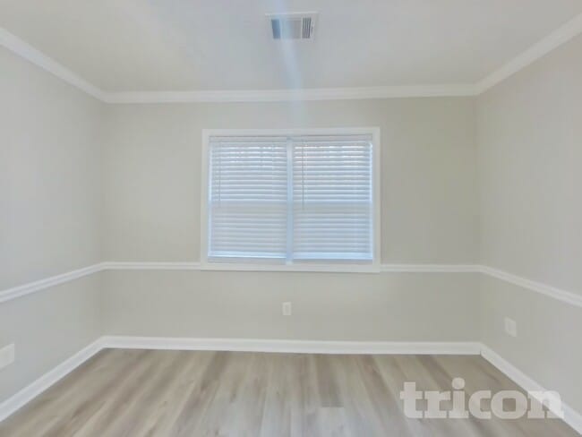 Photo - 3845 Forsythia Way