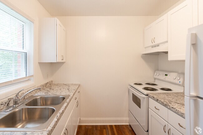 2BD,2BA 882SF
