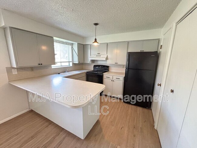 Photo - 1428 W 300 N Unit 06