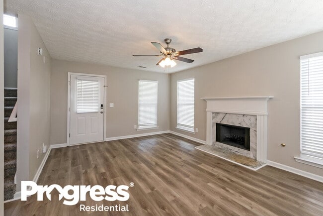 Photo - 150 N Greenfield Cir