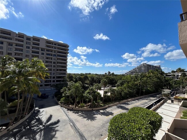 Photo - 251 Crandon Blvd Unit 424