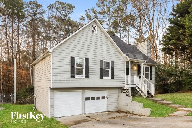 Photo - 325 Arapaho Dr SE