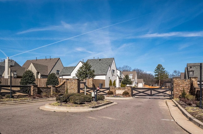 Building Photo - Custom-Built 4 Bedroom Home / Gated Community