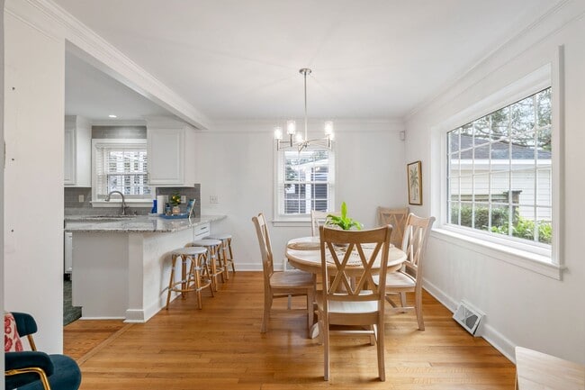 Photo - 3BD/3BA PLUS LOFT AND DETACHED ADU Located in SOUTH WINDAMERE-Available May 1, 2026!