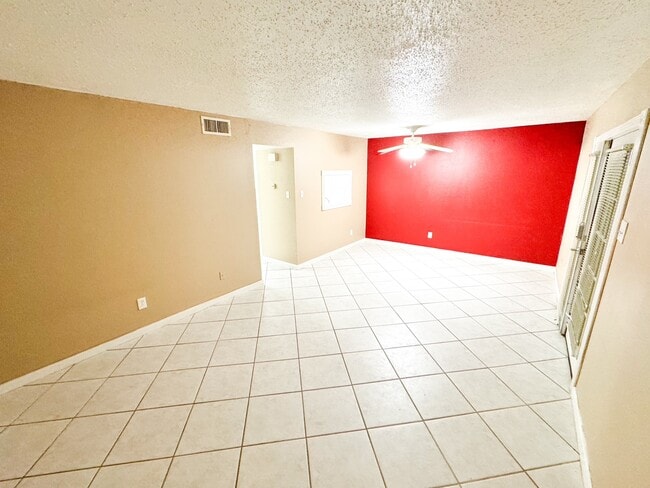 Photo - 12633 Memorial Dr Unit 4