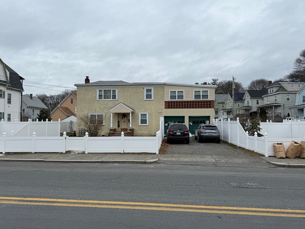 Photo - 103 Essex St Unit 1