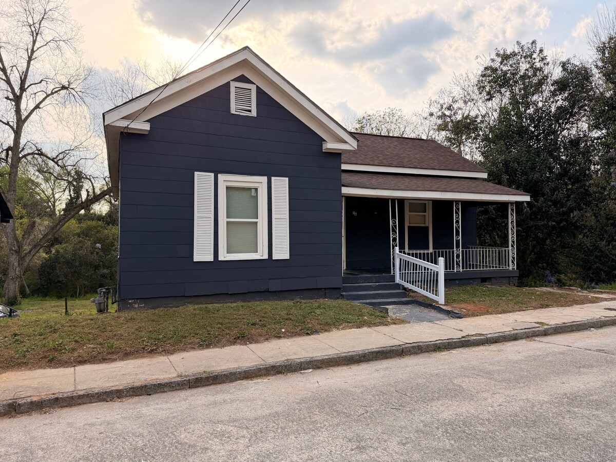 Photo - 360 Jones Ave