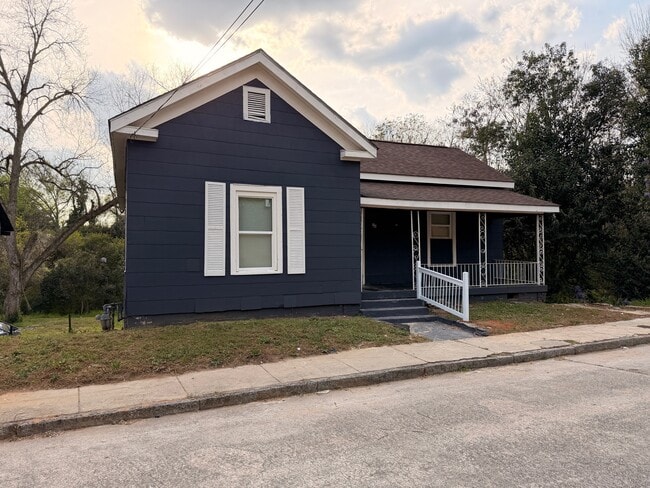 Building Photo - 360 Jones Ave
