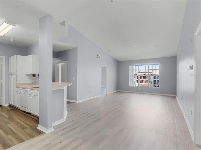 Photo - 5530 Metrowest Blvd Unidad 309