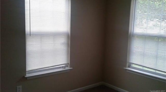 Photo - 1138 Stonehenge Ln