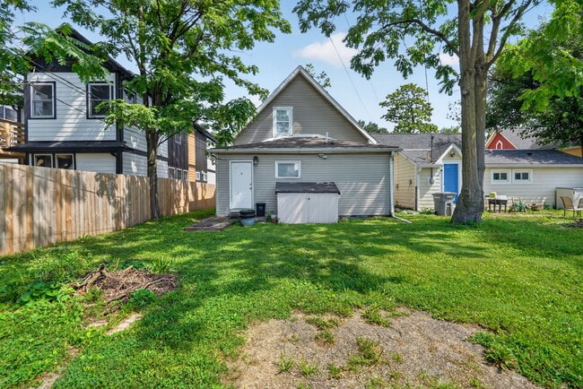 Photo - 1613 Fletcher Ave