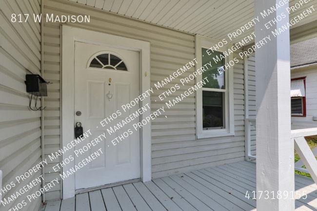 Photo - 817 W Madison-