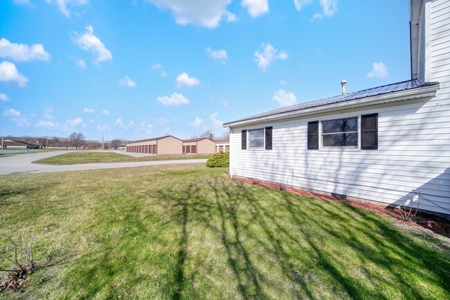 Photo - 405 Connor st Unit 1