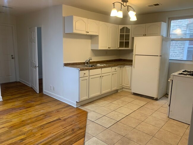 3233 W Pierce Ave Unidad 1
