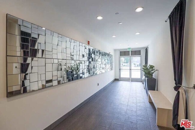 5308 Sepulveda Blvd