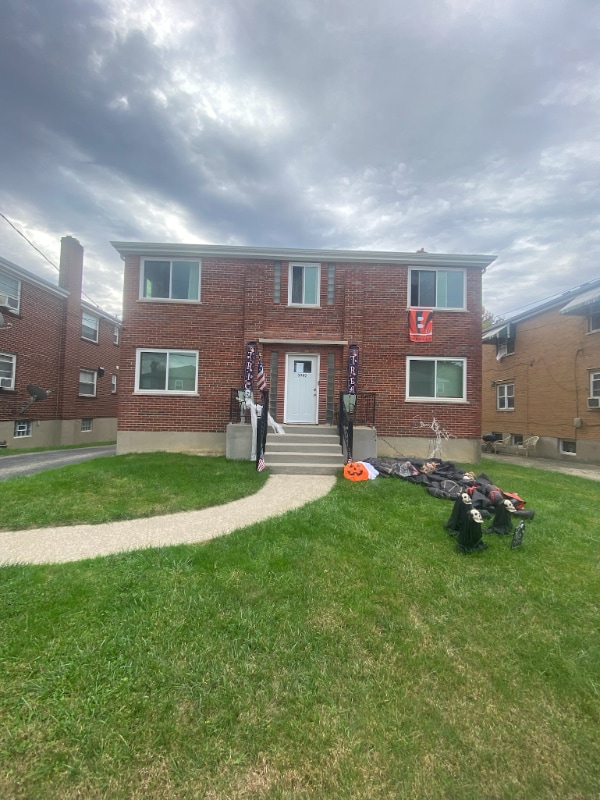 3903 E Gatewood Ln  