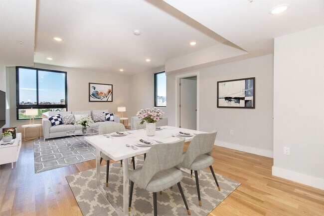 Building Photo - 198 Academy St Unit 4B-4B Rental