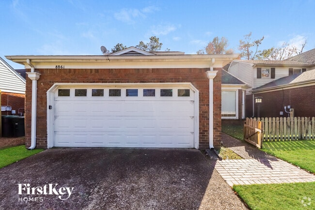 Building Photo - 8861 Fairway Gardens Dr Rental