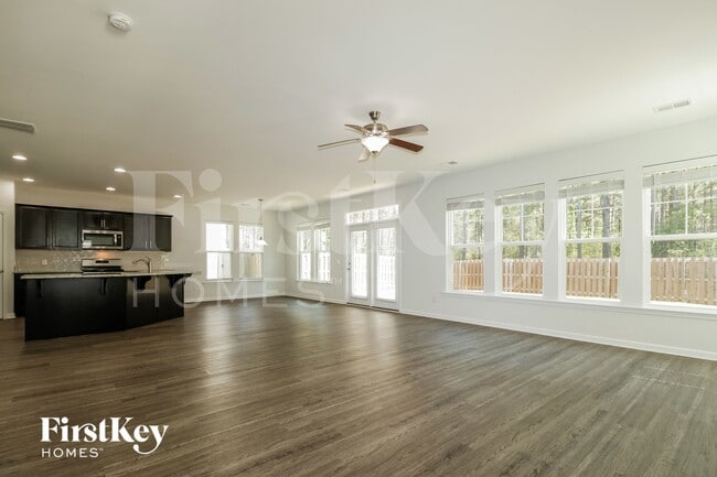 Photo - 421 Sanctuary Park Dr