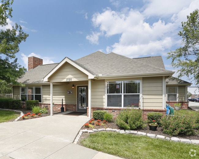 Lakewood Terrace Apartments Belton, MO