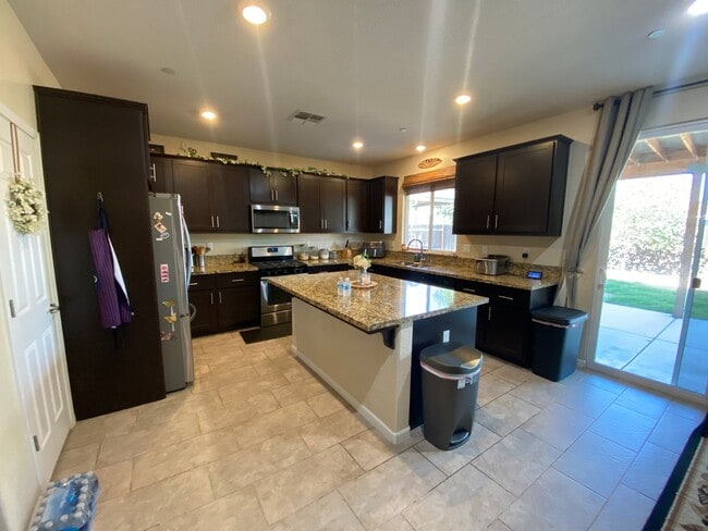 Photo - Just say WOW to space and amenities!